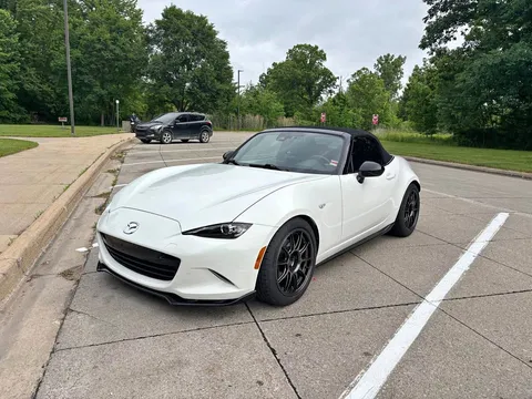 2021 Mazda MX-5 Club Convertible 2D