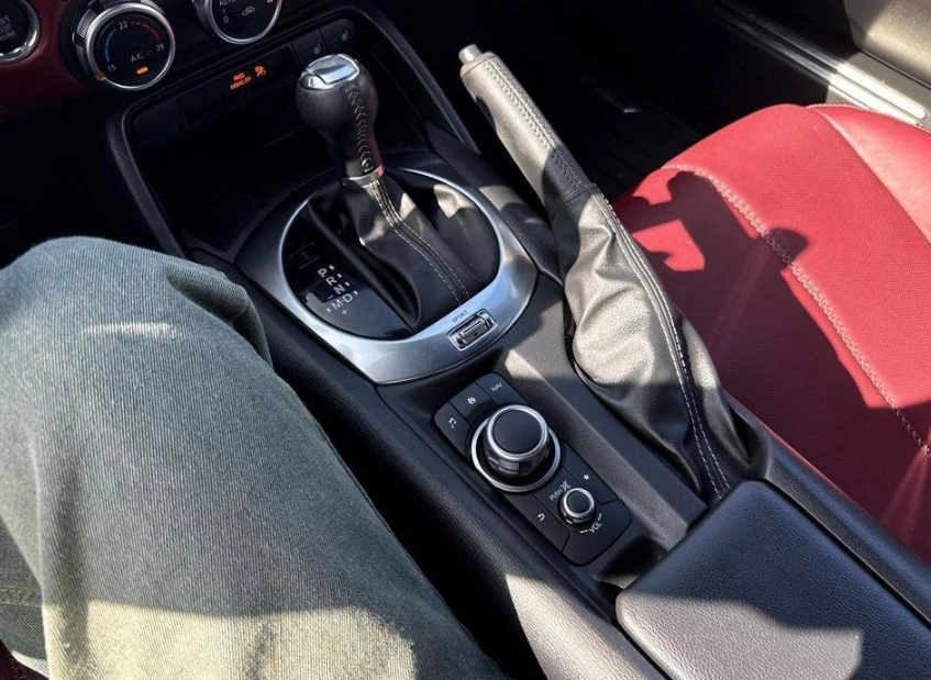 2021 Mazda ND MX-5 Miata - Image 9 of 11