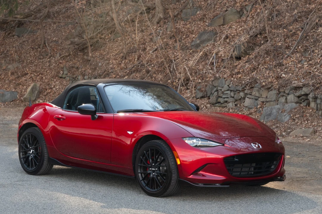 2021 Mazda ND MX-5 Miata - Image 14 of 31