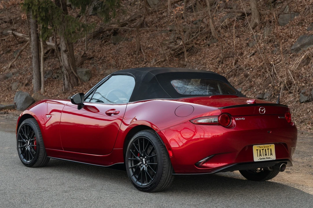 2021 Mazda ND MX-5 Miata - Image 22 of 31