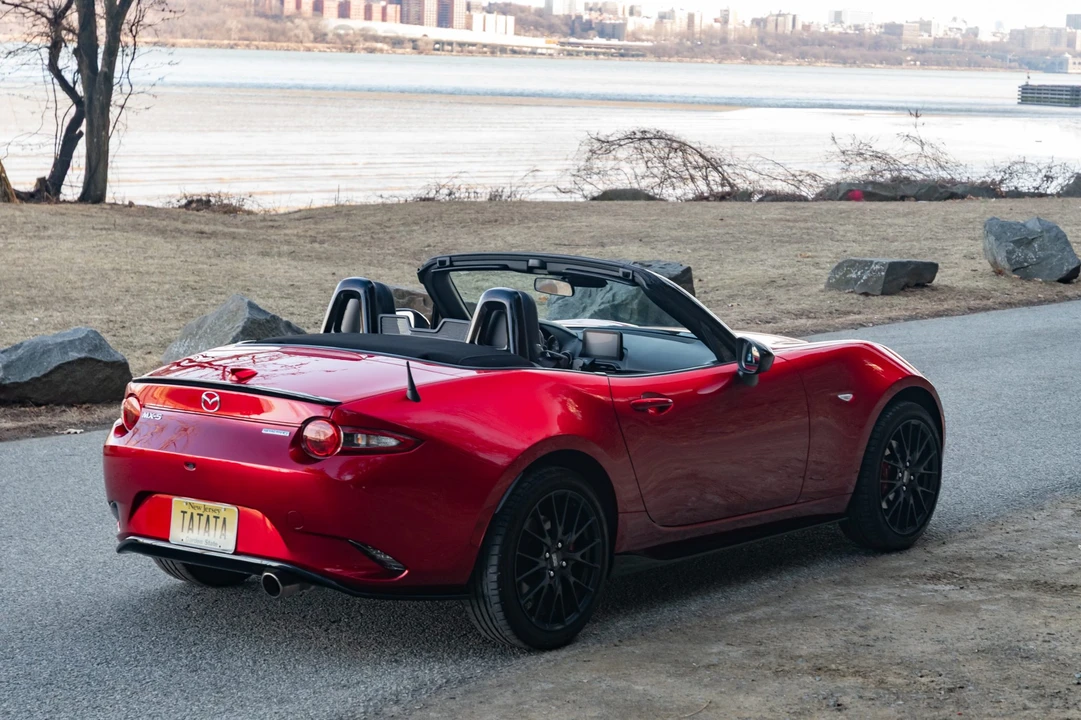 2021 Mazda ND MX-5 Miata - Image 5 of 31