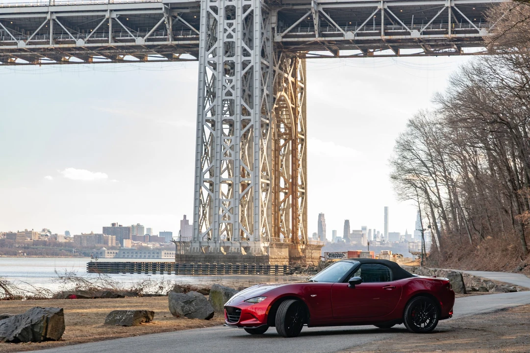 2021 Mazda ND MX-5 Miata - Image 9 of 31
