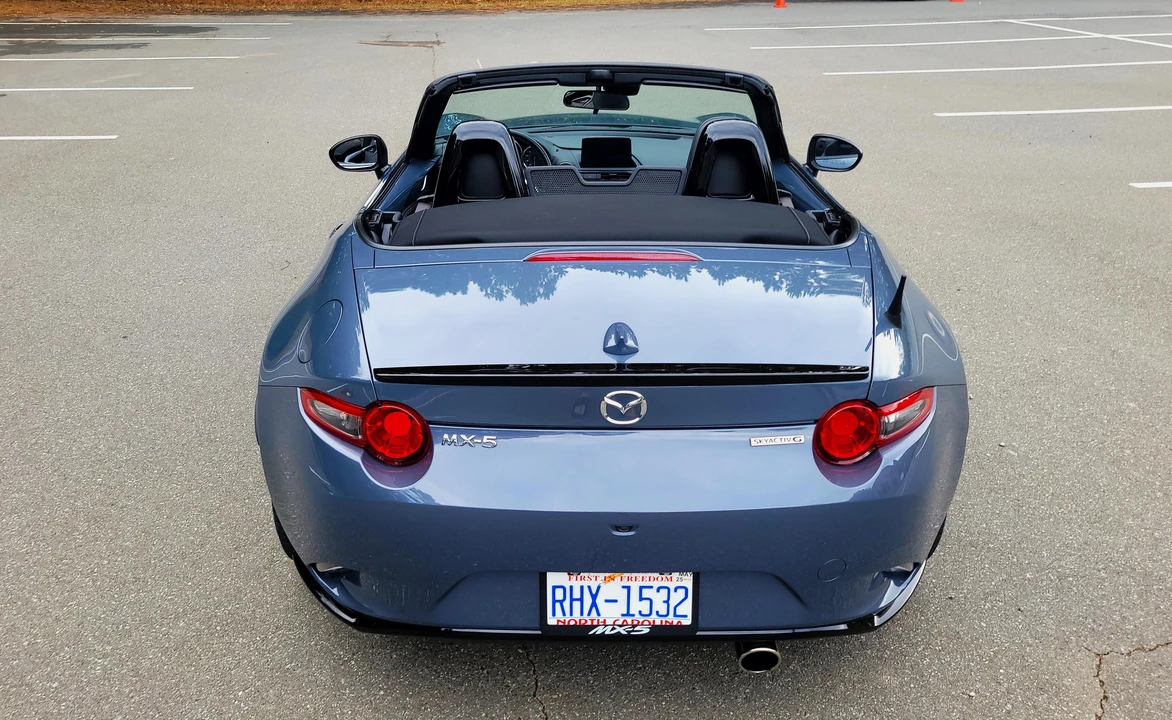 2021 Mazda ND MX-5 Miata - Image 12 of 31
