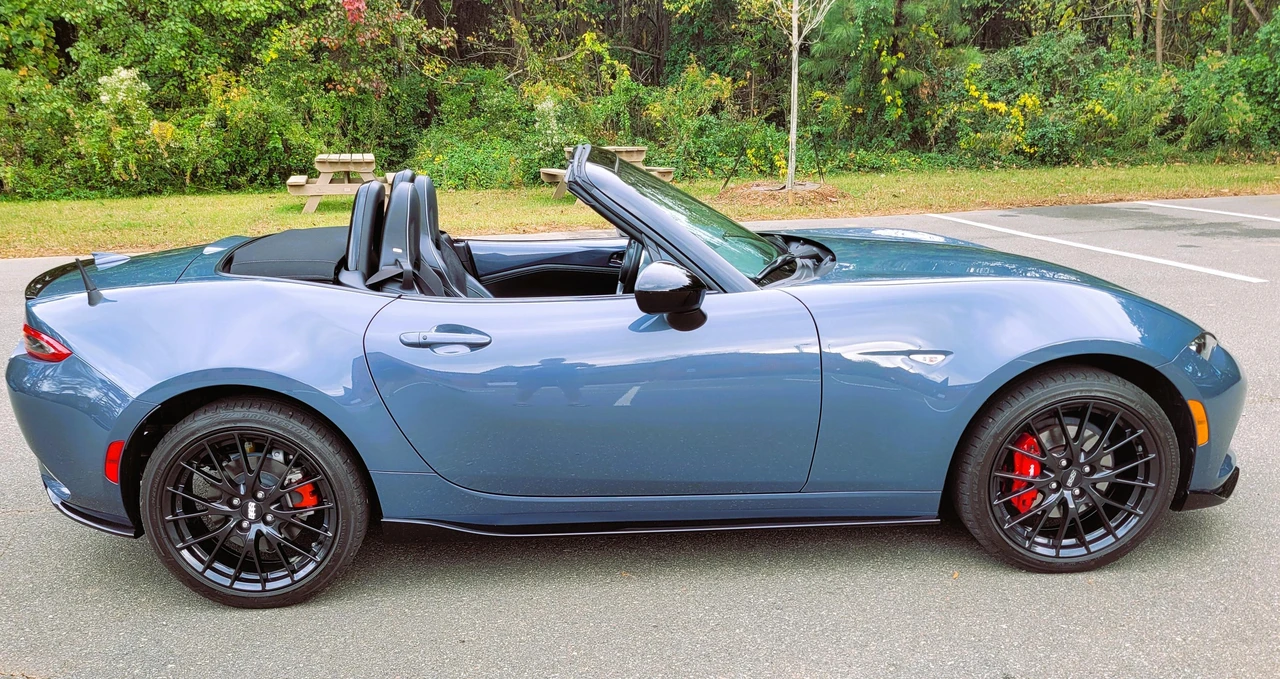 2021 Mazda ND MX-5 Miata - Image 15 of 31