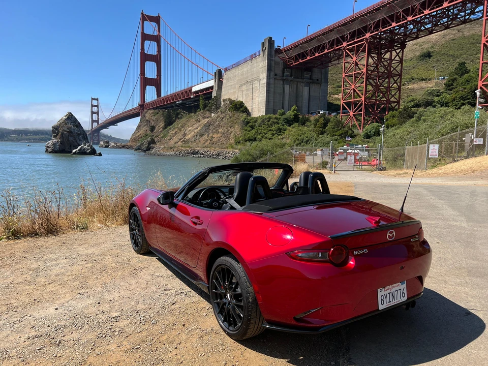 2021 Mazda ND MX-5 Miata - Image 9 of 31