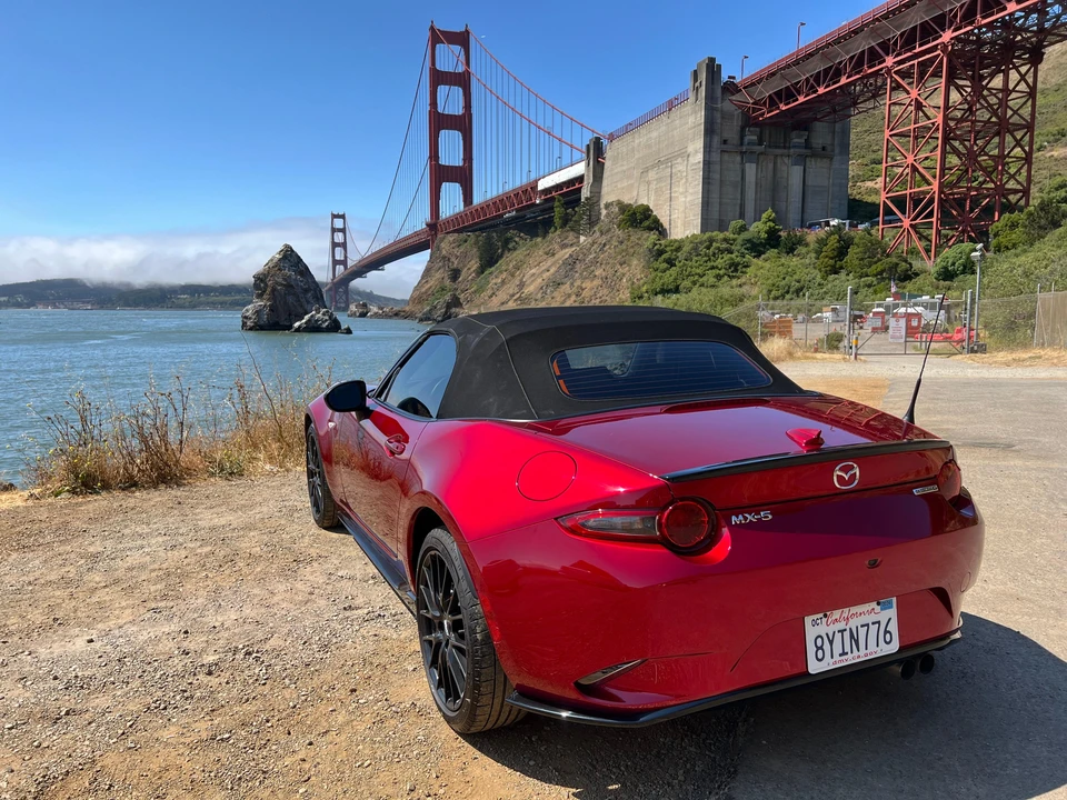 2021 Mazda ND MX-5 Miata - Image 27 of 31