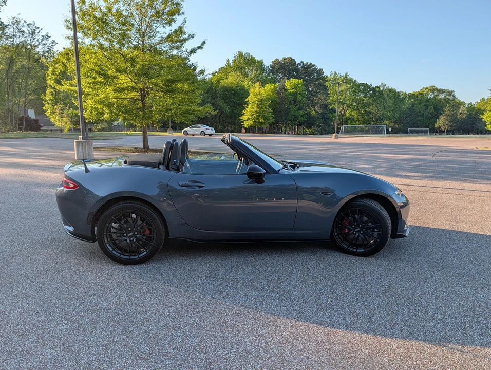 2021 Mazda ND MX-5 Miata - Image 13 of 31