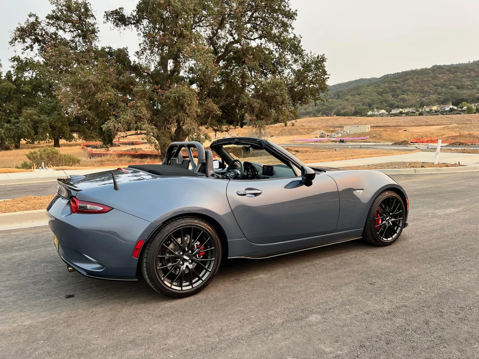 2021 Mazda ND MX-5 Miata - Image 21 of 31