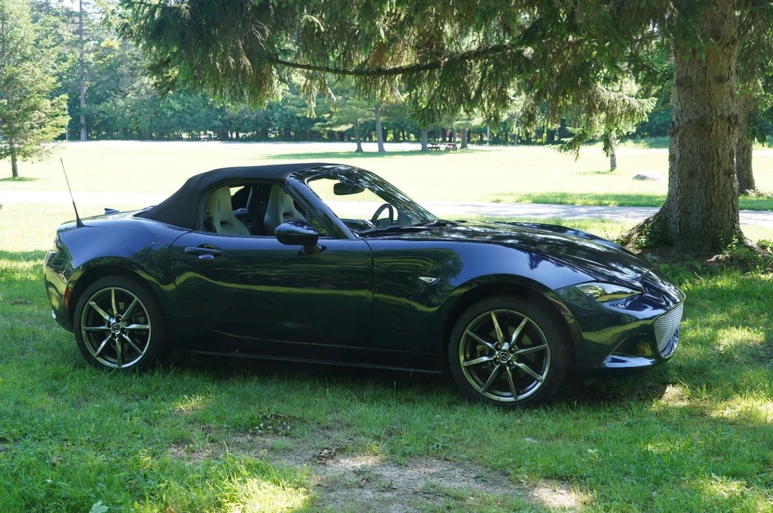 2021 Mazda ND MX-5 Miata - Image 8 of 31