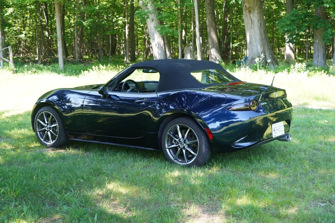 2021 Mazda ND MX-5 Miata - Image 14 of 31