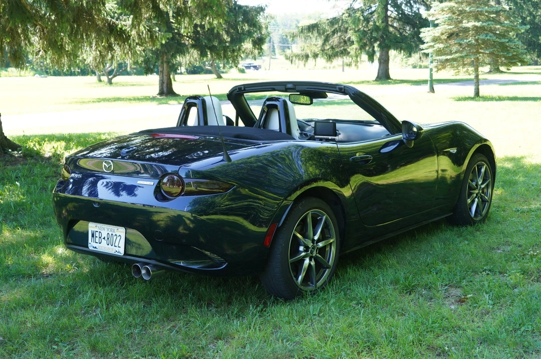 2021 Mazda ND MX-5 Miata - Image 18 of 31