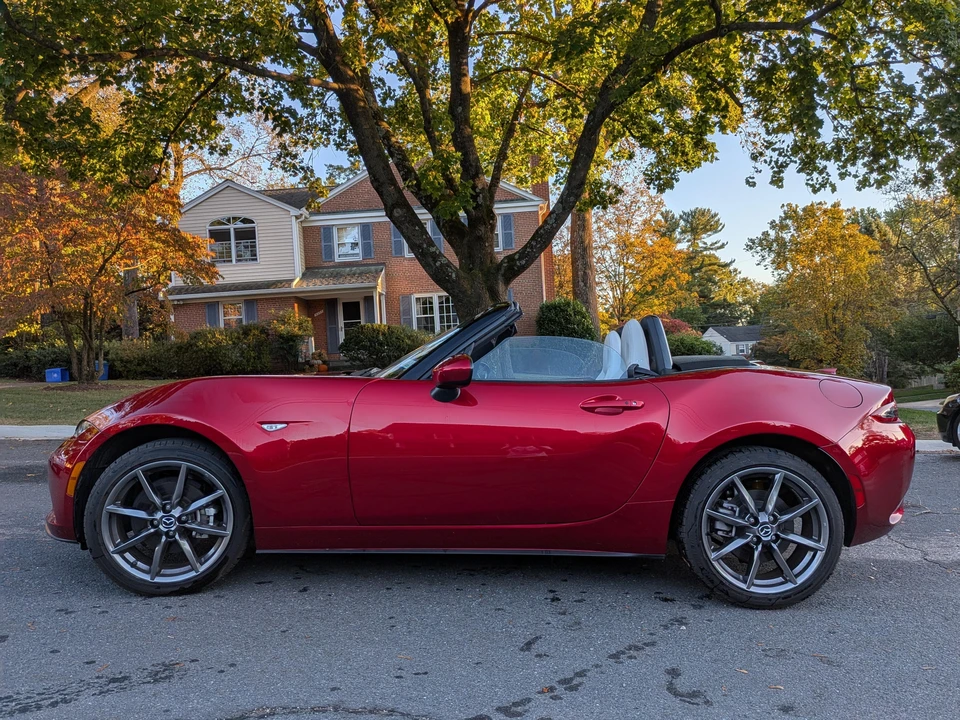 2021 Mazda ND MX-5 Miata - Image 7 of 31