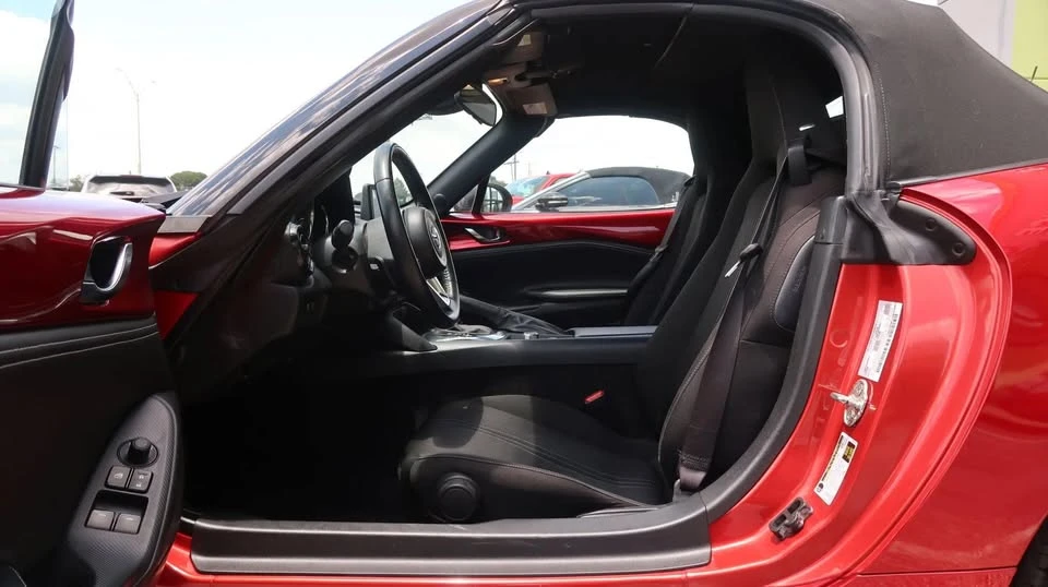 2021 Mazda ND MX-5 Miata - Image 18 of 20