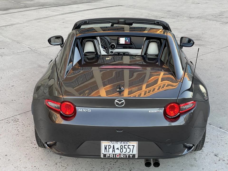 2021 Mazda ND MX-5 Miata - Image 19 of 31
