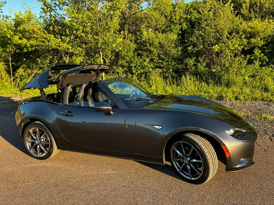 2021 Mazda ND MX-5 Miata - Image 14 of 31
