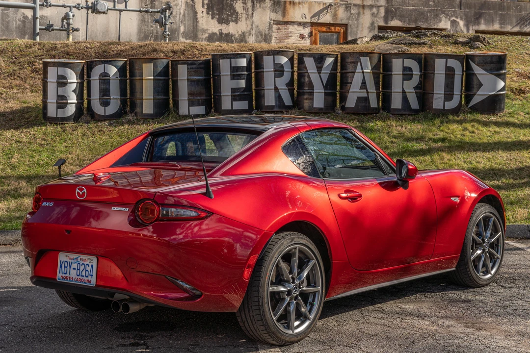 2021 Mazda ND MX-5 Miata - Image 17 of 31