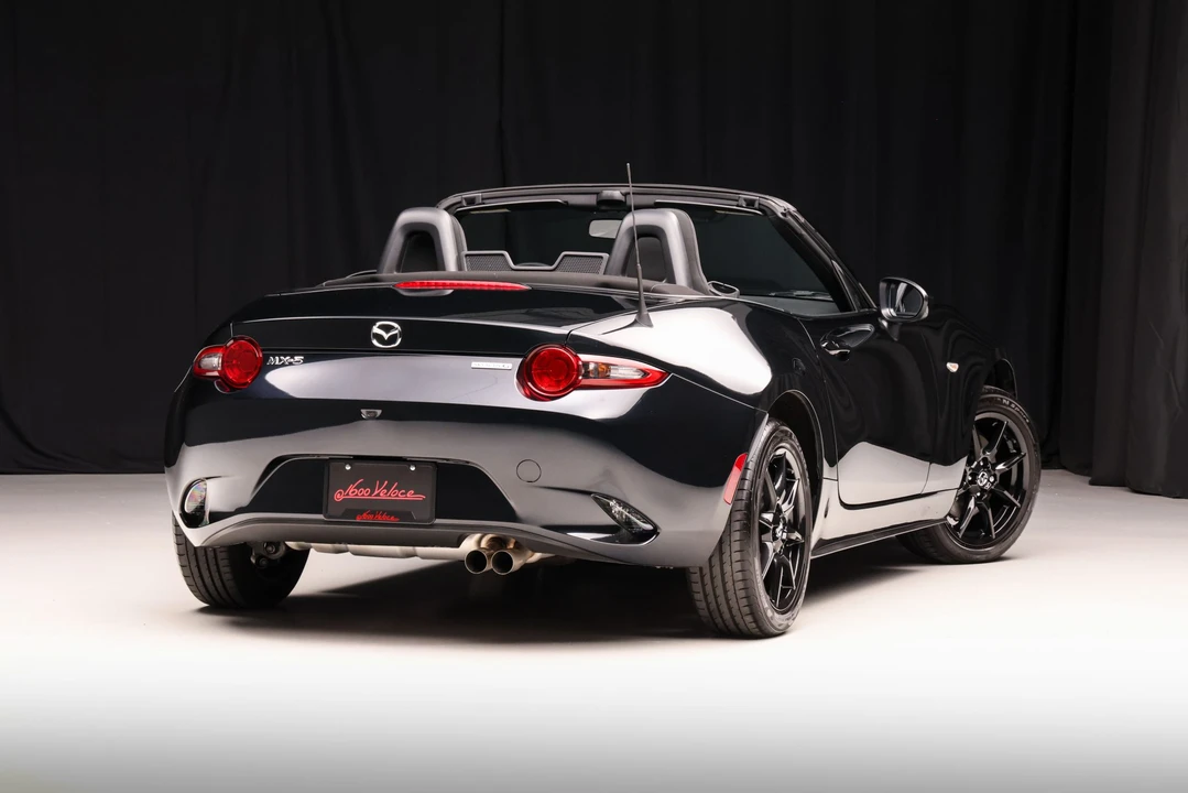 2021 Mazda ND MX-5 Miata - Image 15 of 31