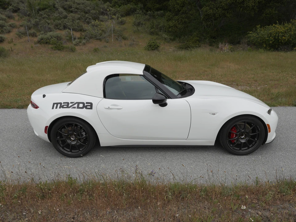 2021 Mazda ND MX-5 Miata - Image 19 of 31