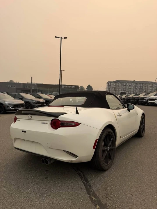 2021 Mazda ND MX-5 Miata - Image 5 of 10