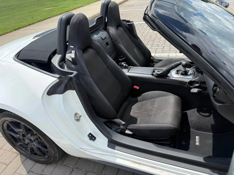 2021 Mazda ND MX-5 Miata - Image 15 of 19