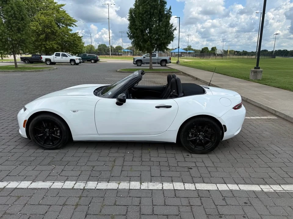 2021 Mazda ND MX-5 Miata - Image 11 of 19
