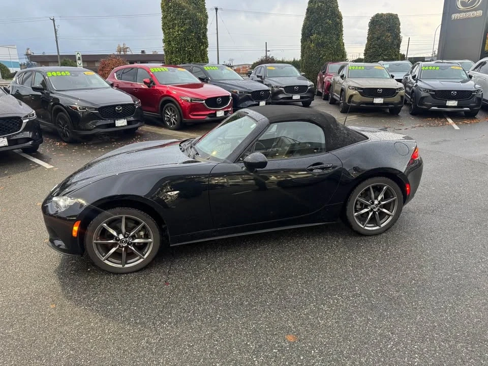 2021 Mazda ND MX-5 Miata - Image 17 of 18