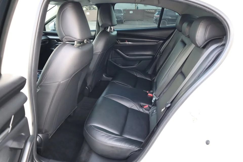 2021 Mazda Mazda 3 4th Gen - Image 9 of 20