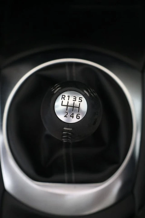 2021 Mazda ND MX-5 Miata - Image 16 of 18