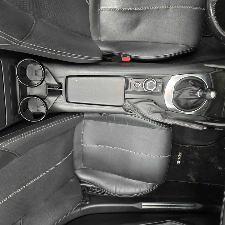 2021 Mazda ND MX-5 Miata - Image 16 of 17