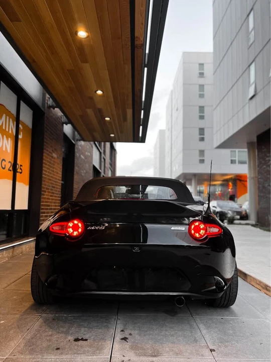 2021 Mazda ND MX-5 Miata - Image 7 of 13