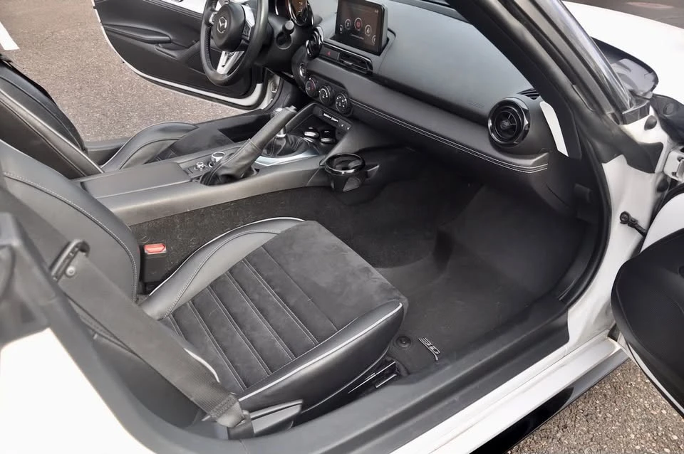 2021 Mazda ND MX-5 Miata - Image 15 of 20