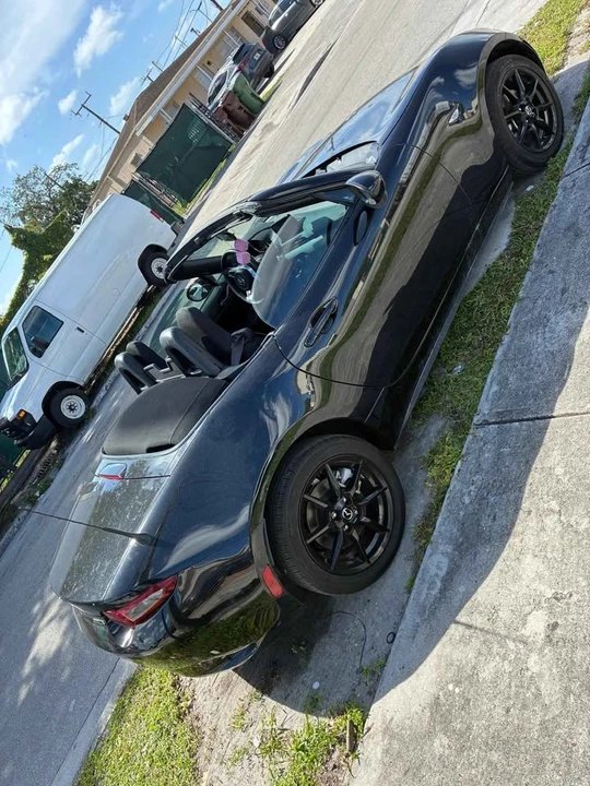 2021 Mazda ND MX-5 Miata - Image 9 of 10