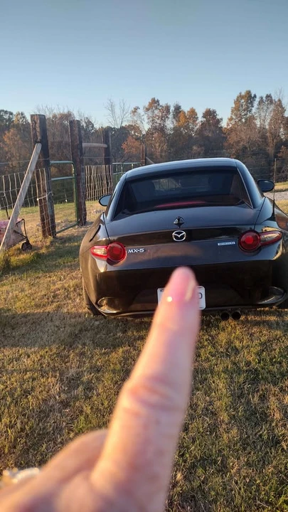 2021 Mazda ND MX-5 Miata - Image 8 of 10