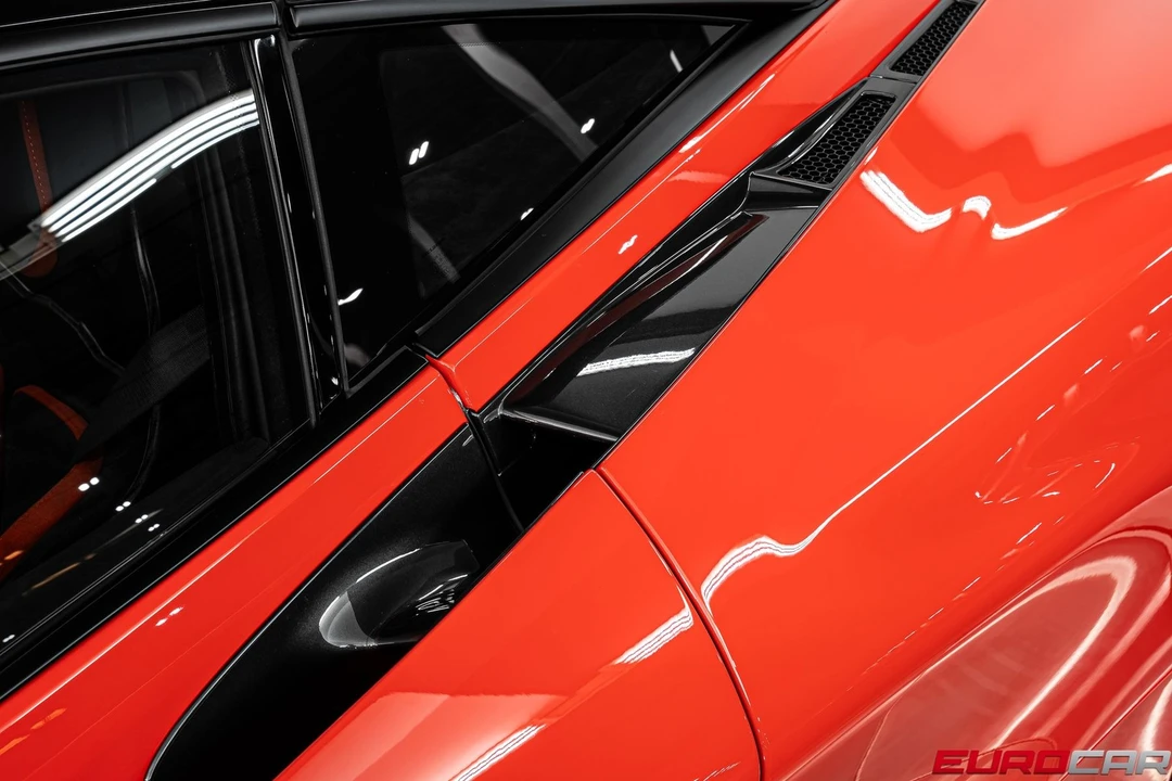 2021 McLaren 675LT - Image 19 of 31