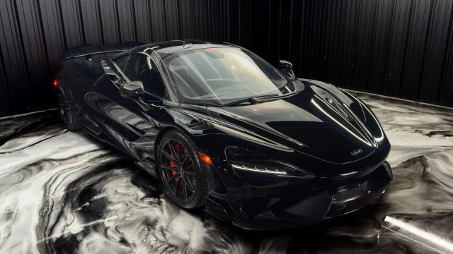 2021 McLaren 675LT - Image 7 of 31