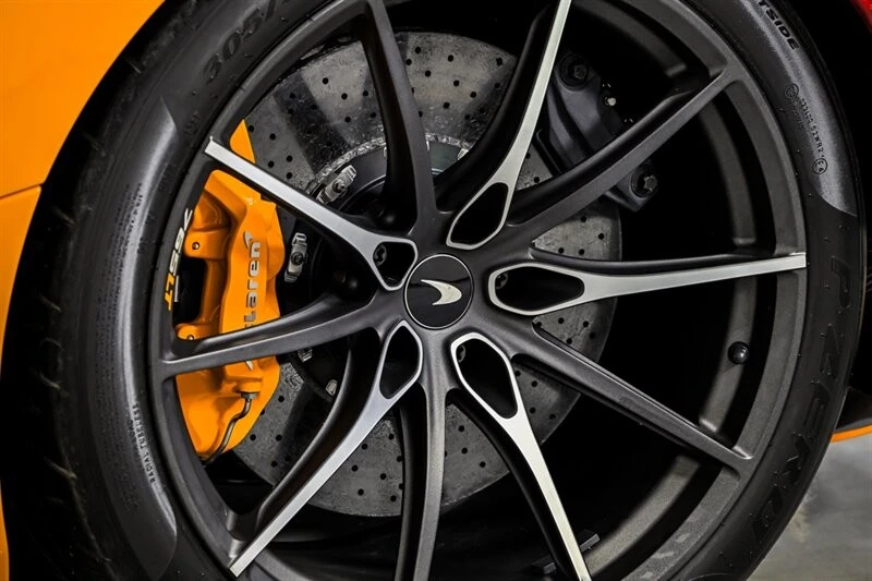 2021 McLaren 675LT - Image 27 of 31