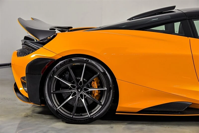 2021 McLaren 675LT - Image 21 of 31