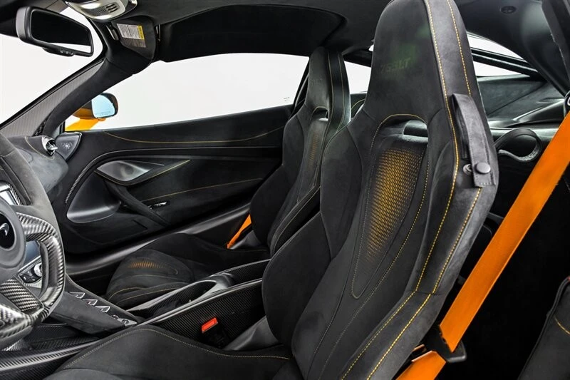 2021 McLaren 675LT - Image 31 of 31