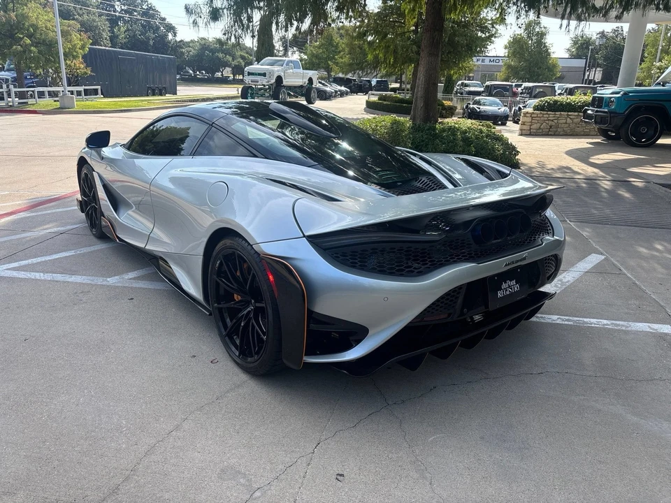 2021 McLaren 675LT - Image 7 of 8