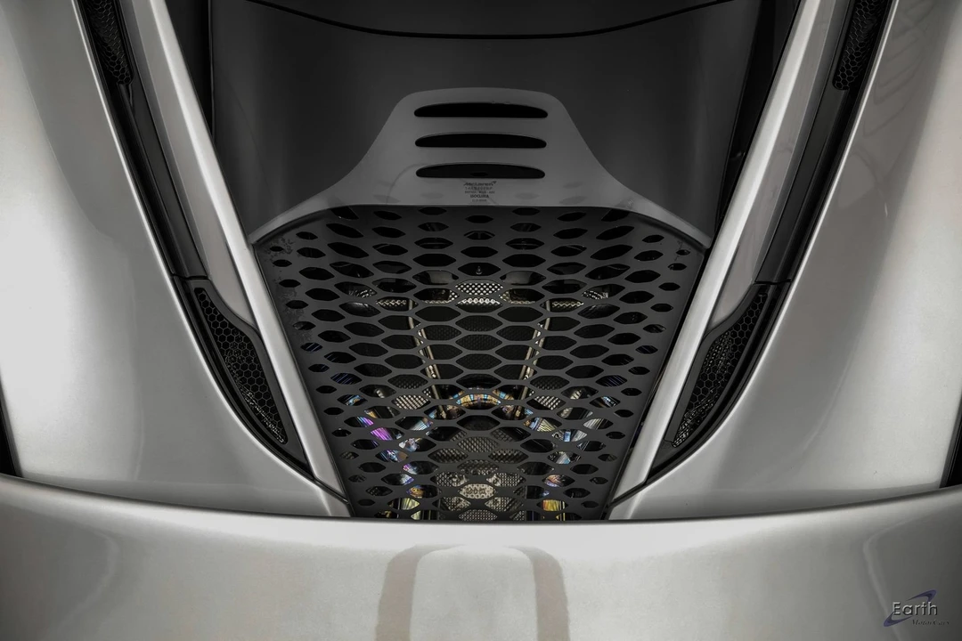 2021 McLaren 675LT - Image 19 of 31