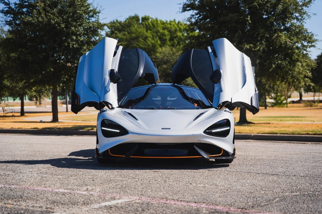 2021 McLaren 675LT - Image 22 of 31