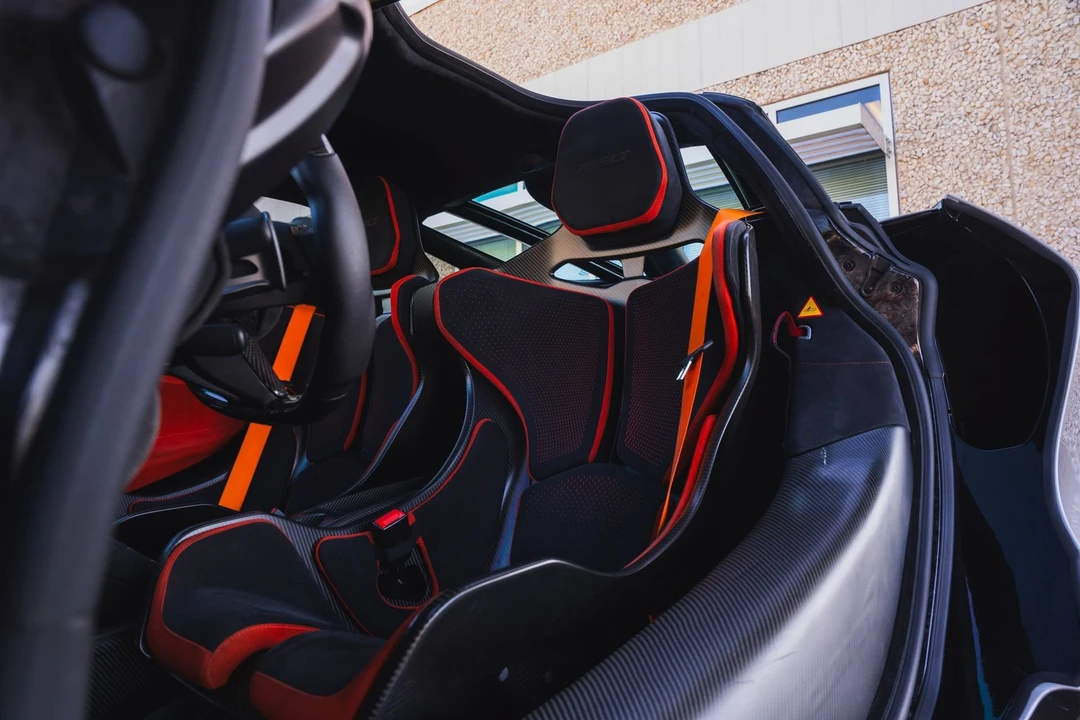 2021 McLaren 675LT - Image 2 of 31