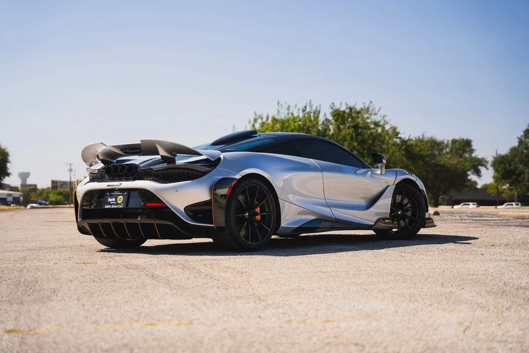 2021 McLaren 675LT - Image 26 of 31