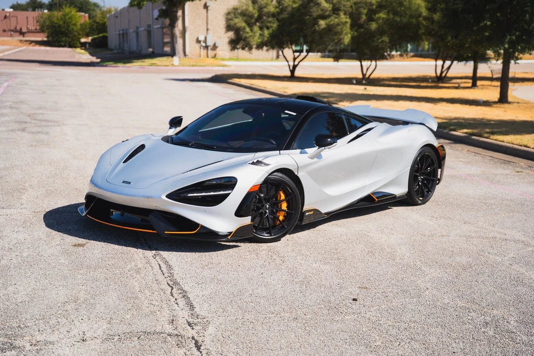 2021 McLaren 675LT - Image 3 of 31
