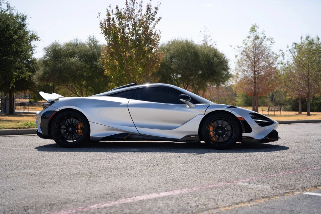 2021 McLaren 675LT - Image 25 of 31