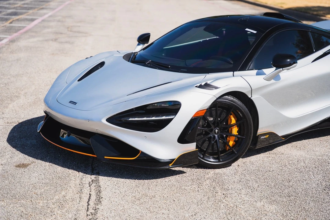 2021 McLaren 675LT - Image 6 of 31