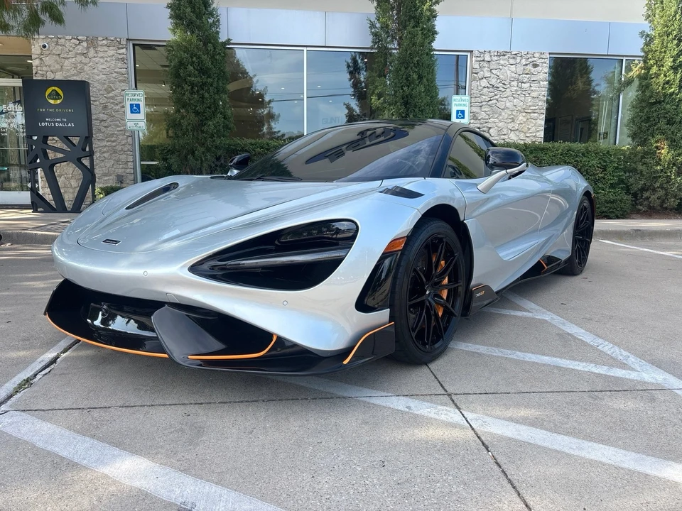 2021 McLaren 675LT - Image 2 of 8
