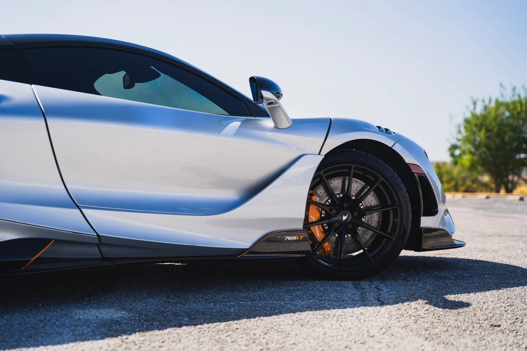 2021 McLaren 675LT - Image 30 of 31