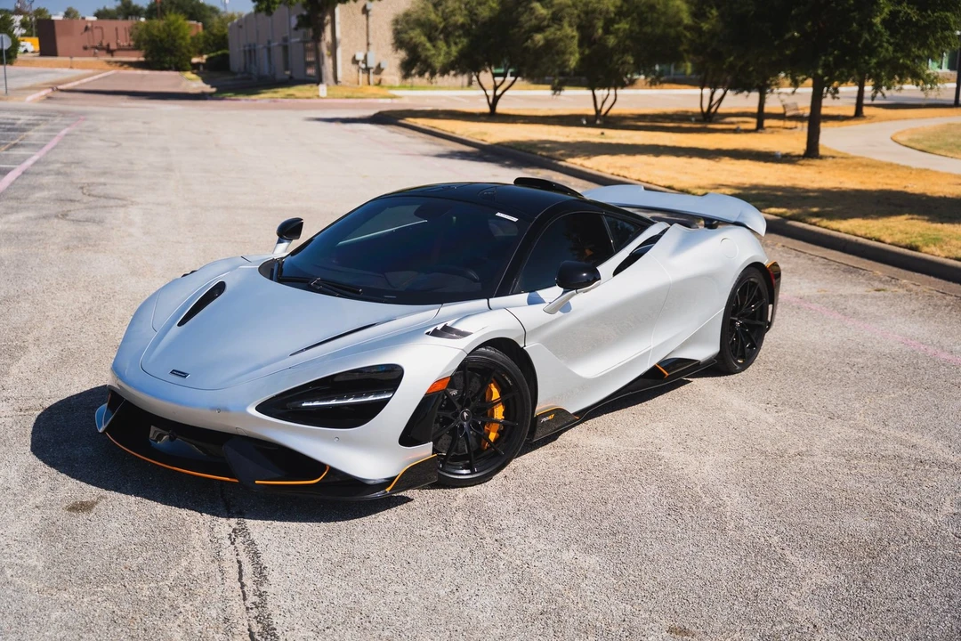 2021 McLaren 675LT - Image 15 of 31
