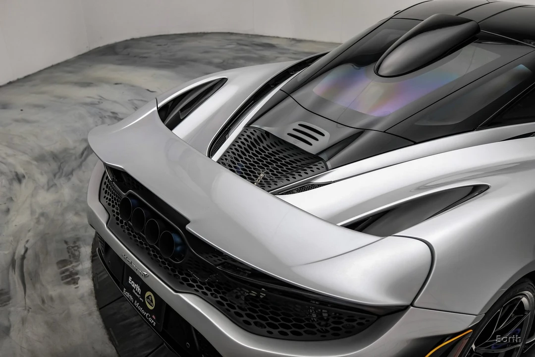 2021 McLaren 675LT - Image 20 of 31
